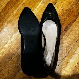 NEVER WORN Black Lauren by Ralph Lauren Pointy Ballet Flats Size 8.5